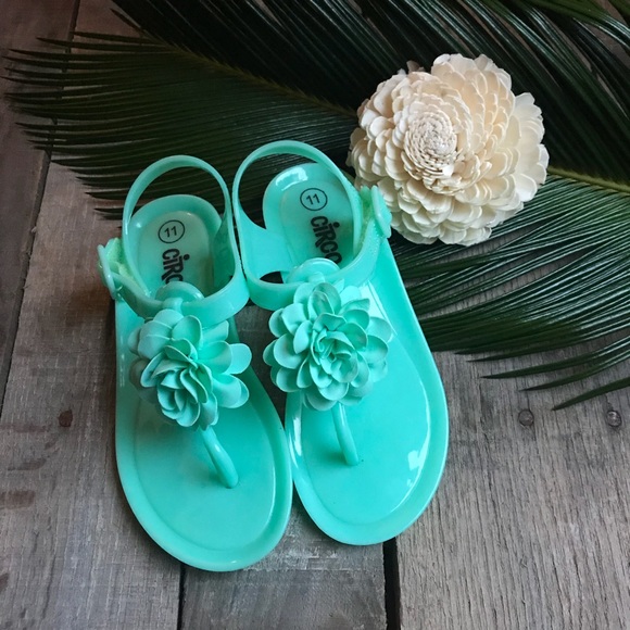 Circo Other - NWOT Toddler Girls beach sandals. EUC - Size 11